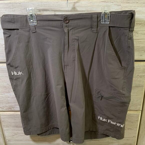 Huk Fishing Active Performance Tan Shorts XL Bundle (2) - Picture 2 of 4